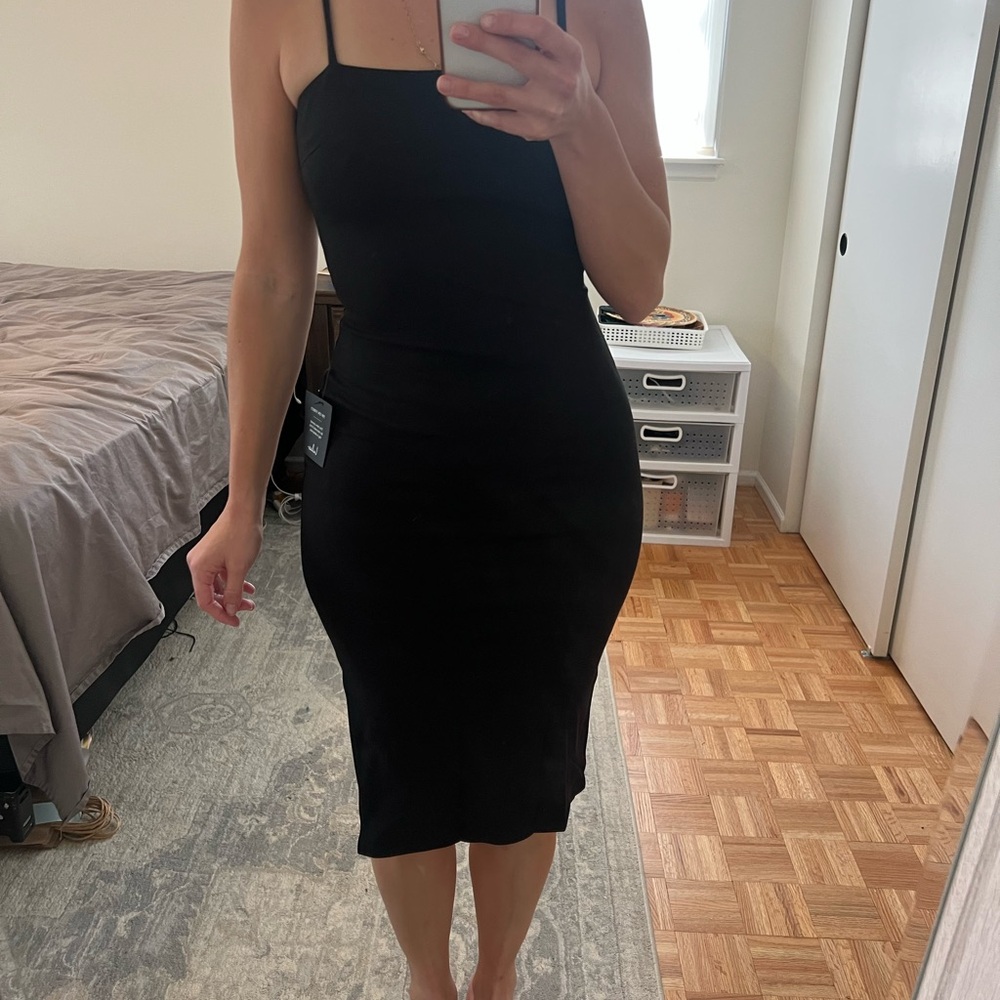 NWT - Lulus Elegant Black Dress size M